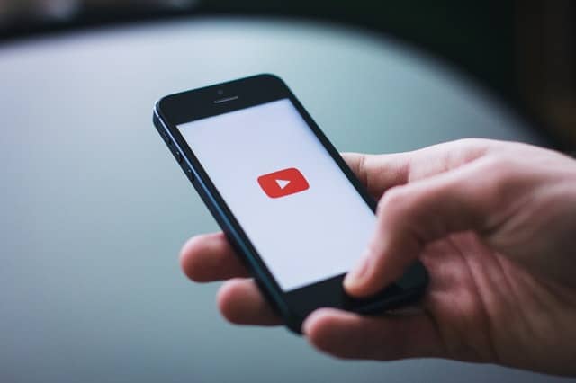 YouTube introduces live ring to display when a channel is streaming