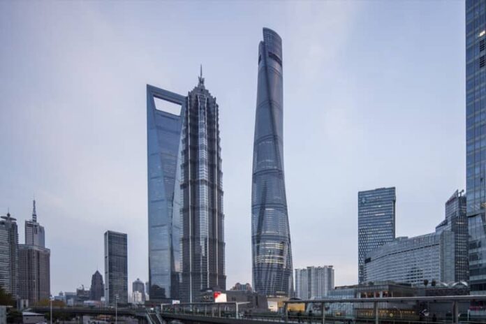 China locks Shanghai Tower amidst COVID-19 fight